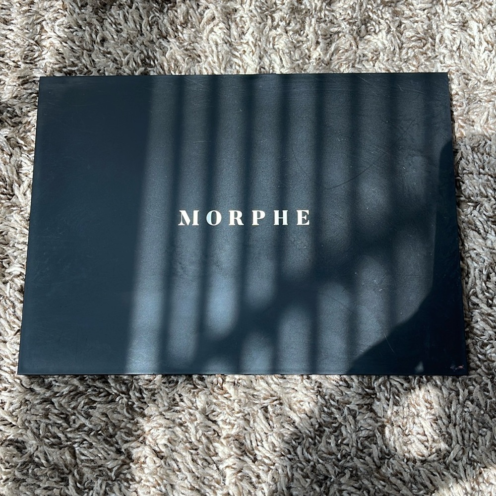 morphe makeup palette and  anastasia shadows and shimmer